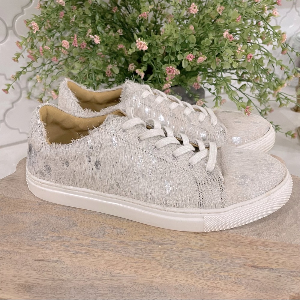 Diba Gideon Cow Hair Lace-Up Metallic Silver & White Sneakers Size 9.5